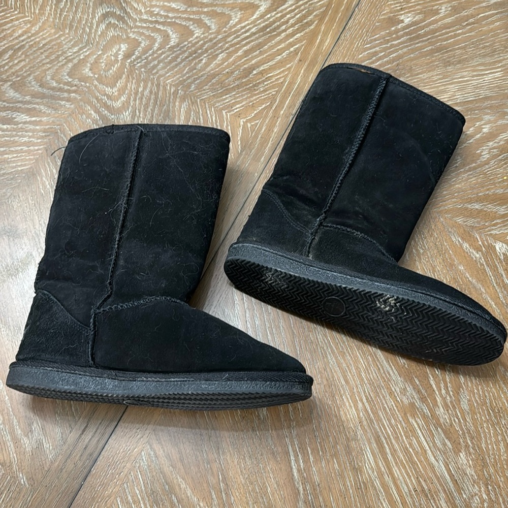 Brumby mid-calf ugg-like boots, Black size 9